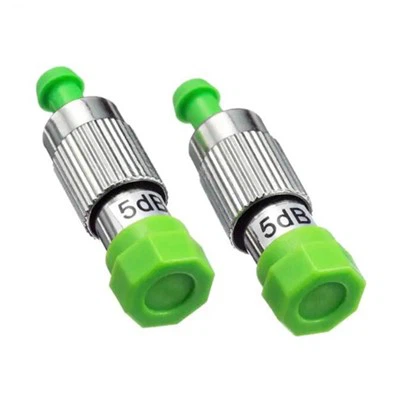 Qual è l'impatto delle radiazioni UV sulle prestazioni di un attenuatore a fi...